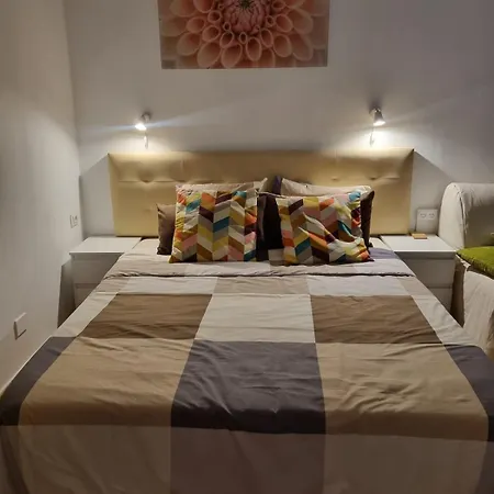 Ocean Sunset View, Air Conditioned, Renovated