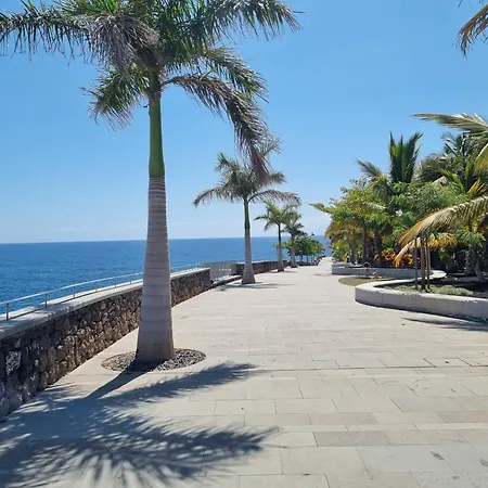Ocean Sunset View, Air Conditioned, Renovated *